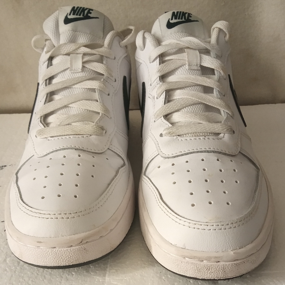 Nike Big Kids Youth Size 6.5